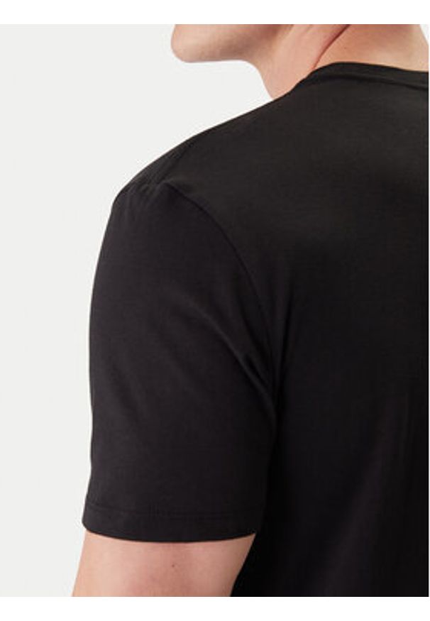 Calvin Klein Jeans T-Shirt LV14RE818G Czarny Classic Fit. Kolor: czarny. Materiał: bawełna