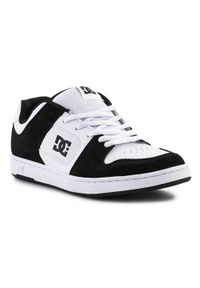 DC Shoes - Buty do chodzenia męskie DC Manteca 4. Zapięcie: sznurówki. Kolor: wielokolorowy, czarny, biały. Materiał: materiał, skóra, syntetyk. Szerokość cholewki: normalna. Sport: turystyka piesza