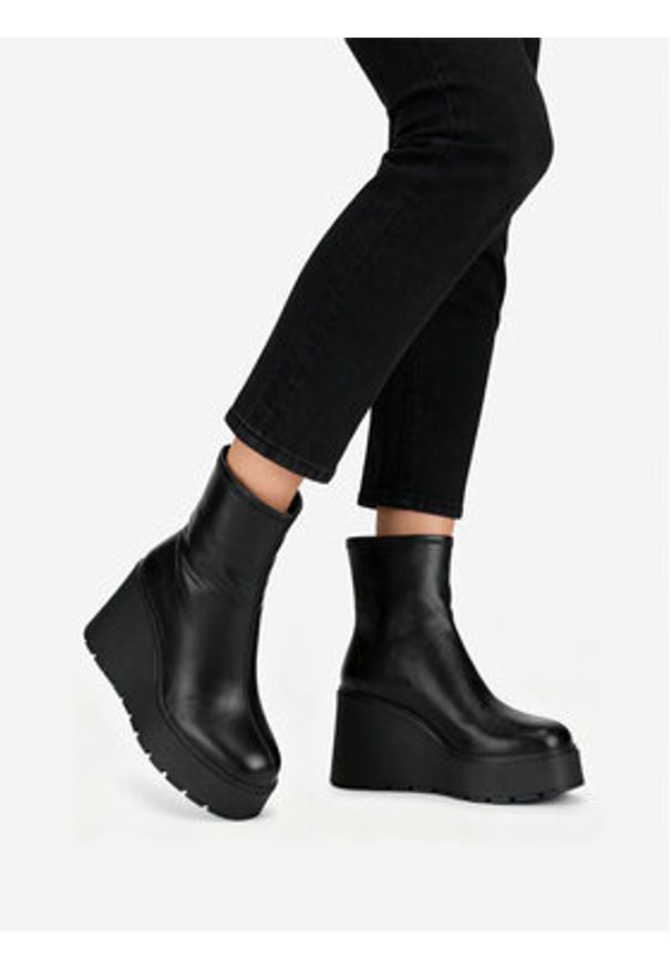 DeeZee Botki CEO-HY60195-1 Czarny. Kolor: czarny. Materiał: materiał