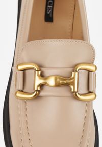 Renee - Beżowe Mokasyny na Płaskiej Podeszwie Ozdobione Klamrą Relabra. Okazja: na co dzień, do pracy. Zapięcie: klamry. Kolor: beżowy. Materiał: jeans. Wzór: aplikacja. Obcas: na płaskiej podeszwie. Styl: casual, elegancki #8