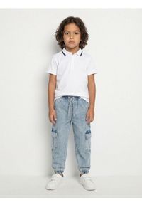 Sinsay - Jeansy jogger comfort cargo z efektem sprania - niebieski. Kolor: niebieski
