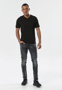 Born2be - Czarna Koszulka Pixyphe. Okazja: na co dzień. Kolor: czarny. Styl: klasyczny, casual, elegancki #4