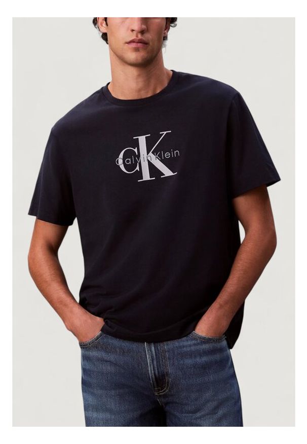 Calvin Klein Jeans T-Shirt Hero Monologo LV04RB862G Granatowy Regular Fit. Kolor: niebieski. Materiał: bawełna
