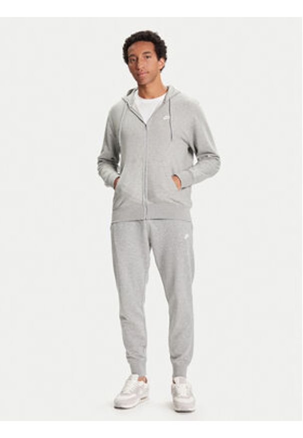 Nike Bluza Club FN3884 Szary Regular Fit. Kolor: szary. Materiał: bawełna