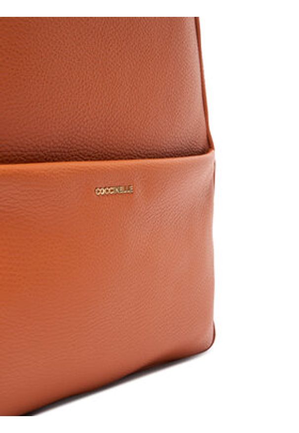 Coccinelle Plecak U45 Coccinelle Nory E1 U45 14 01 01 Brązowy. Kolor: brązowy. Materiał: skóra