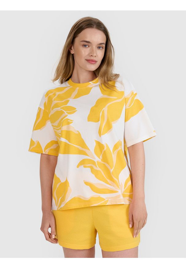 4f - 4F T-shirt oversize z nadrukiem damski - multikolor S. Okazja: na co dzień. Kolor: wielokolorowy. Materiał: jersey, tkanina, dzianina, bawełna, materiał. Długość rękawa: krótki rękaw. Długość: krótkie. Wzór: nadruk. Styl: sportowy, klasyczny, casual