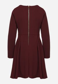 Born2be - Bordowa Elegancka Sukienka o Rozkloszowanym Kroju Temitonia. Kolor: czerwony. Długość rękawa: długi rękaw. Styl: elegancki
