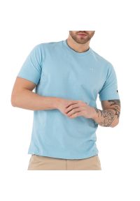 Koszulka Champion Embroidered Comfort Fit Cotton 218496-BS111 - niebieska. Kolor: niebieski. Materiał: materiał, bawełna. Długość rękawa: krótki rękaw. Długość: krótkie. Sezon: lato