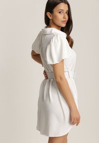 Renee - Biała Sukienka Oediphukas. Kolor: biały. Typ sukienki: koszulowe. Styl: retro, elegancki #4