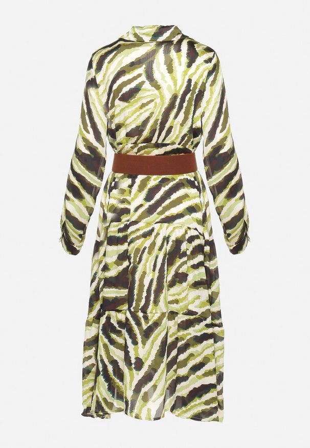 Born2be - Zielona Rozkloszowana Sukienka Kopertowa w Abstrakcyjny Wzór z Paskiem i Gumką w Talii Zinnaea. Okazja: na co dzień, na spacer. Typ kołnierza: dekolt kopertowy. Kolor: zielony. Długość rękawa: długi rękaw. Typ sukienki: kopertowe. Styl: casual, elegancki