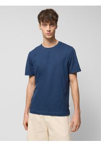 outhorn - T-shirt regular gładki męski Outhorn - granatowy. Kolor: niebieski. Materiał: bawełna, dzianina. Długość rękawa: krótki rękaw. Długość: krótkie. Wzór: gładki