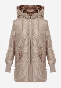 Born2be - Ciemnobeżowa Pikowana Kurtka Przejściowa z Kapturem i Bocznymi Suwakami Mado. Okazja: na co dzień. Typ kołnierza: kaptur. Kolor: beżowy. Materiał: poliester, jeans. Styl: casual, klasyczny #4