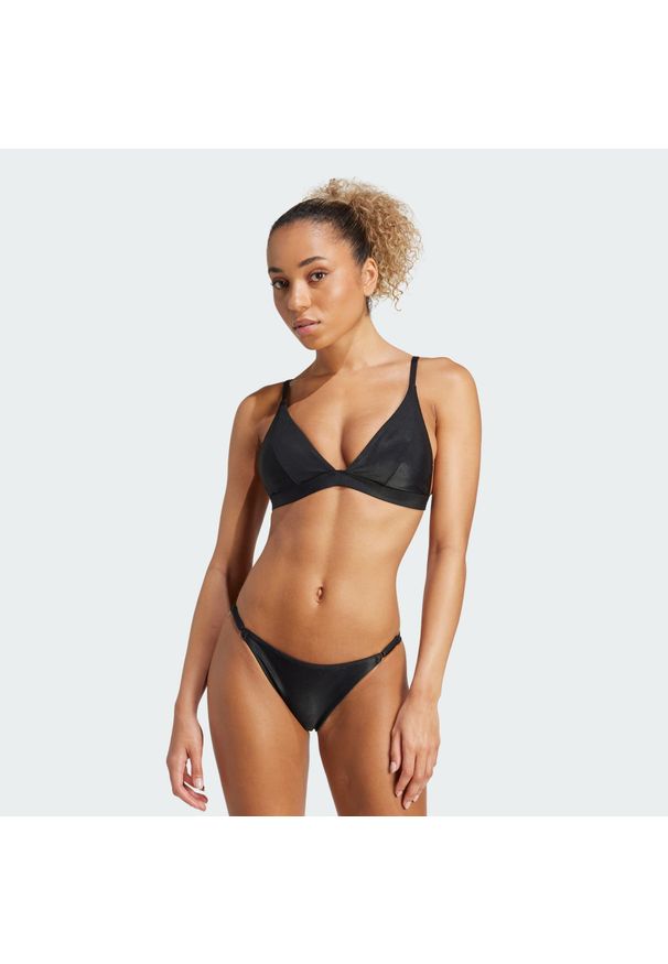 Adidas - Prążkowana góra bikini Iconisea z wyjmowanymi wkładkami i trójkątnym krojem. Kolor: czarny. Materiał: prążkowany