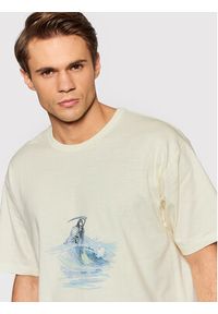 Vans T-Shirt NATHAN KOSTECHKO Off The Wall VN0A5FR8 Beżowy Regular Fit. Kolor: beżowy. Materiał: bawełna #4