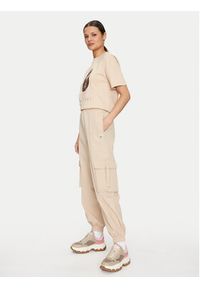 Guess Spodnie cargo Aurelie V4YB06 WG982 Beżowy Regular Fit. Kolor: beżowy. Materiał: syntetyk #2
