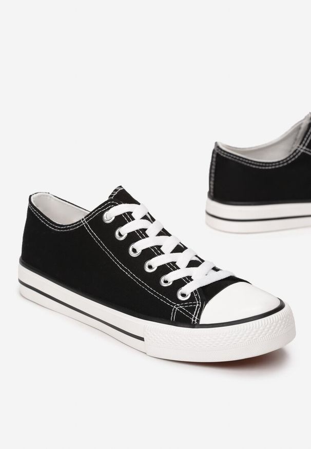 Born2be - Czarno-Białe Trampki Vividenah. Okazja: na co dzień. Kolor: czarny. Styl: klasyczny, casual