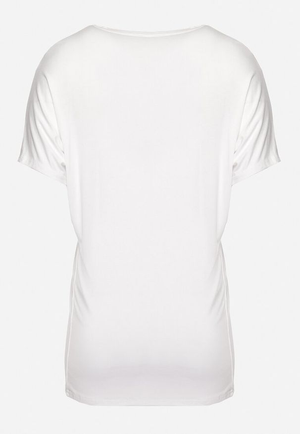 Born2be - Biały T-shirt z Rękawami w typie Nietoperza Salilena. Okazja: na co dzień. Kolor: biały. Materiał: jeans. Wzór: aplikacja. Styl: wizytowy, elegancki, casual