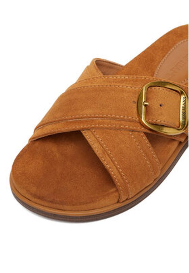 Guess Jeans Klapki CEO-HY1001-6 Brązowy. Kolor: brązowy. Materiał: materiał