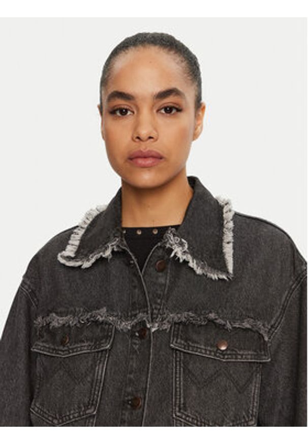 Wrangler Kurtka jeansowa 112356384 Szary Regular Fit. Kolor: szary. Materiał: bawełna