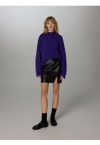 Reserved - Spódnica mini z imitacji skóry - czarny. Kolor: czarny. Materiał: skóra #1