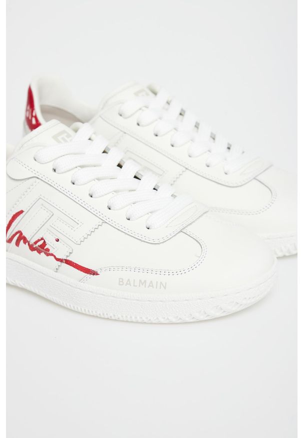 Balmain - Sneakersy damskie skórzane BALMAIN. Materiał: skóra