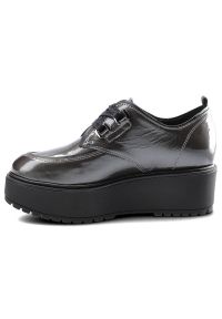CheBello - Szare Półbuty Chebello Damskie Buty Na Platformie. Okazja: na co dzień. Zapięcie: sznurówki. Kolor: szary. Materiał: lakier, skóra. Szerokość cholewki: normalna. Obcas: na platformie. Styl: casual, klasyczny, elegancki. Wysokość obcasa: średni #3