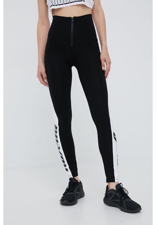 LABELLAMAFIA - LaBellaMafia legginsy damskie kolor czarny z nadrukiem. Stan: podwyższony. Kolor: czarny. Materiał: skóra. Długość: krótkie. Wzór: nadruk