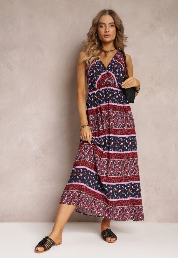 Renee - Granatowo-Różowa Sukienka z Wiskozy Maxi w Fantazyjny Print Cannida. Kolor: niebieski. Materiał: wiskoza. Wzór: nadruk. Sezon: lato. Długość: maxi