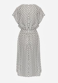 Renee - Biało-Czarna Sukienka z Bawełny o Rozkloszowanym Kroju z Gumką w Talii Emilla. Okazja: na co dzień, na spotkanie biznesowe, do pracy. Kolor: biały. Materiał: bawełna. Długość rękawa: krótki rękaw. Typ sukienki: rozkloszowane. Styl: casual, biznesowy, elegancki #8