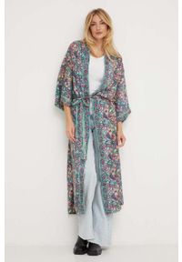 Answear Lab kimono jedwabne kolor zielony oversize wzorzysta. Kolor: zielony. Materiał: jedwab. Styl: wakacyjny #1