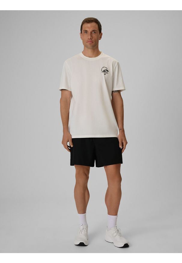 4f - 4F T-shirt relaxed z nadrukiem męski - biały M. Okazja: na co dzień. Kolor: biały. Materiał: materiał, bawełna, dzianina. Wzór: nadruk. Styl: casual