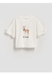 Reserved - T-shirt z koronką - złamana biel. Materiał: koronka. Wzór: koronka #1