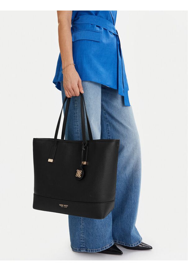 Nine West Torebka EO-Delancey Day-KY254 Czarny. Kolor: czarny