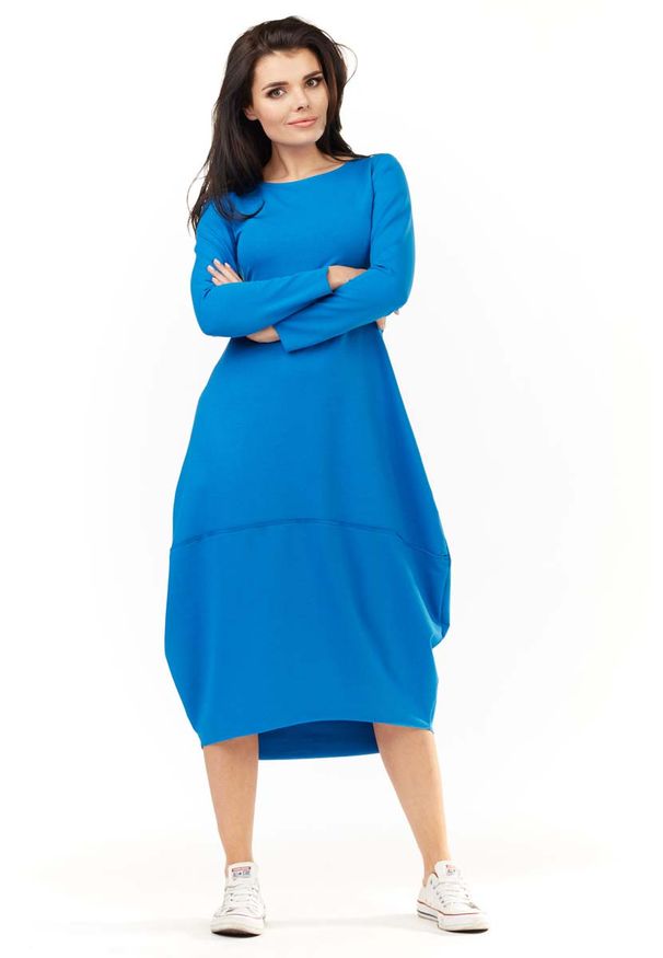 Awama - Niebieska Dzianinowa Midi Sukienka Bombka z Długim Rękawem. Kolor: niebieski. Materiał: dzianina. Długość rękawa: długi rękaw. Typ sukienki: bombki. Długość: midi