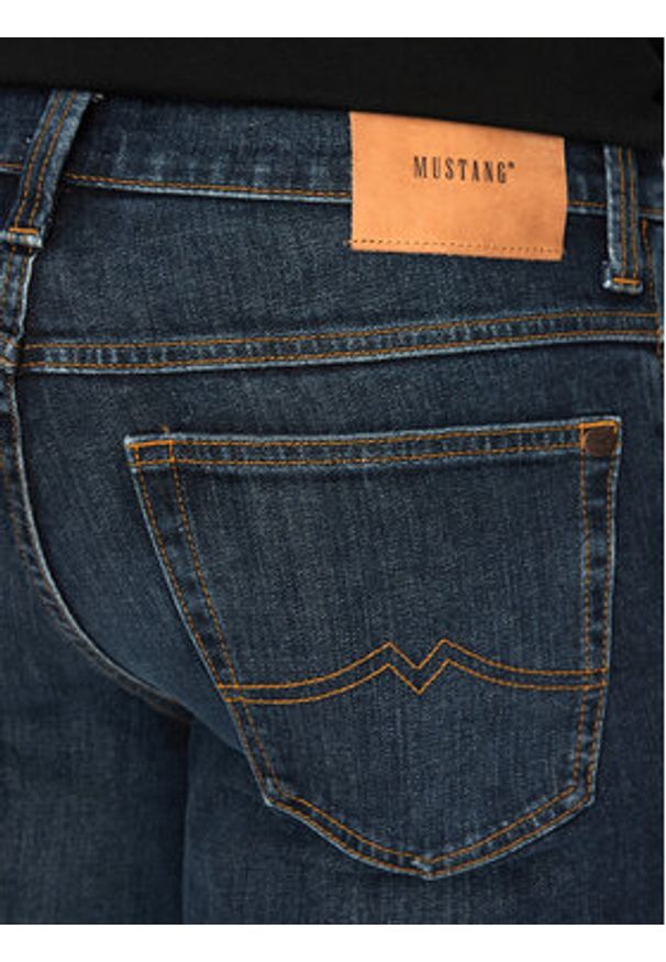 Mustang Jeansy Tramper 1013717 Granatowy Straight Leg. Kolor: niebieski