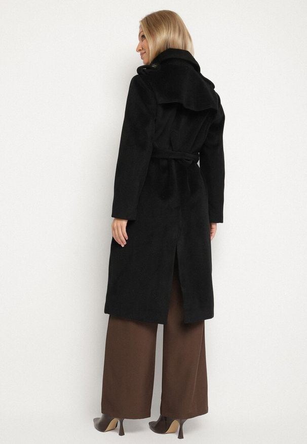 Born2be - Czarny Długi Dwurzędowy Płaszcz z Paskiem Senoriel. Okazja: na co dzień. Kolor: czarny. Materiał: jeans. Długość: długie. Sezon: zima, jesień. Styl: casual, elegancki