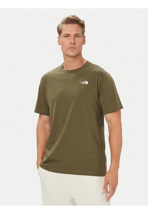 The North Face T-Shirt Evolution Simple Dome NF0A8CZ2 Zielony Regular Fit. Kolor: zielony. Materiał: bawełna