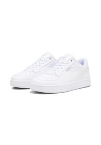 Puma - Młodzieżowe sneakersy PUMA Caven 2.0 PUMA White Silver Black Metallic. Kolor: szary, biały, wielokolorowy. Materiał: guma, syntetyk, tkanina, materiał. Sezon: lato. Sport: turystyka piesza