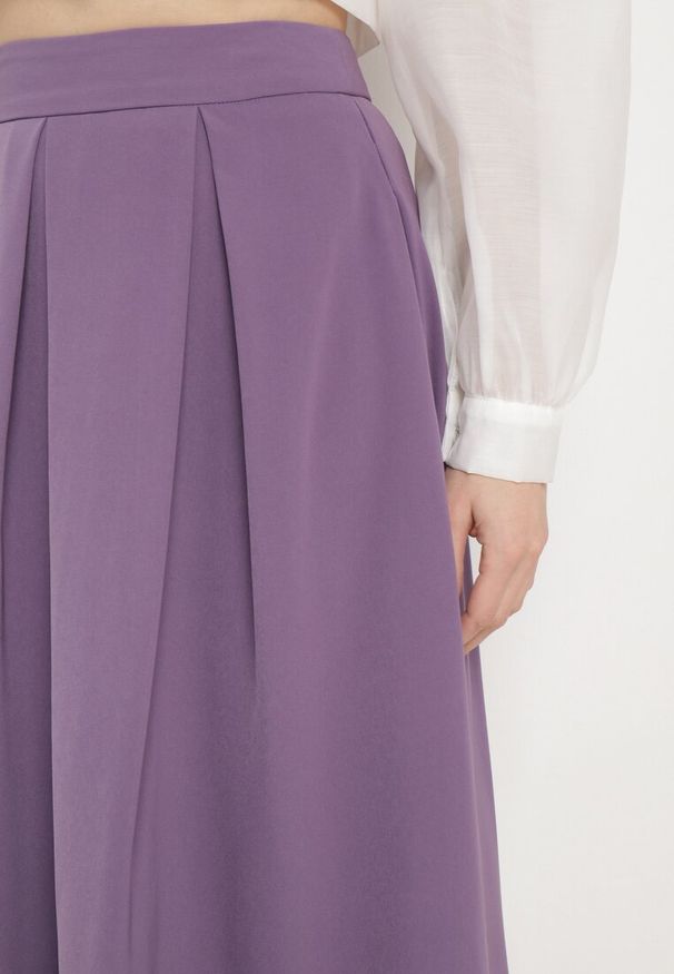 Born2be - Fioletowa Midi Spódnica Rozkloszowana z Szerokimi Plisami Estellma. Kolor: fioletowy. Sezon: lato