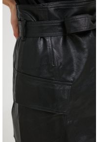 Answear Lab spódnica kolor czarny mini rozkloszowana. Kolor: czarny. Materiał: dzianina. Styl: wakacyjny