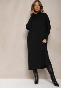 Renee - Czarna Pudełkowa Sukienka Sweterkowa z Wiskozą i Golfem Rinnine. Okazja: na co dzień. Typ kołnierza: golf. Kolor: czarny. Materiał: wiskoza. Styl: elegancki, casual #4