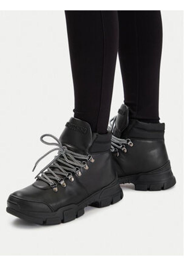 Love Moschino - LOVE MOSCHINO Trapery JA15494G0LIA0000 Czarny. Kolor: czarny. Materiał: skóra