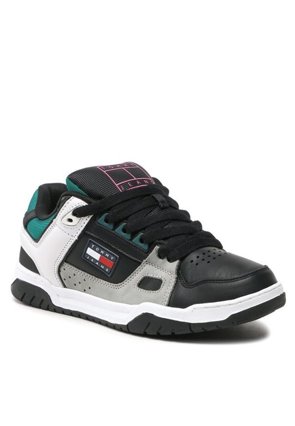 Tommy Jeans Sneakersy Skate Sneaker EM0EM01042 Czarny. Kolor: czarny. Materiał: skóra. Sport: skateboard