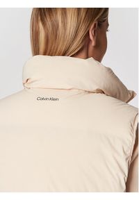 Calvin Klein Bezrękawnik Seamless Lofty K20K204686 Beżowy Regular Fit. Kolor: beżowy. Materiał: syntetyk. Długość rękawa: bez rękawów #3