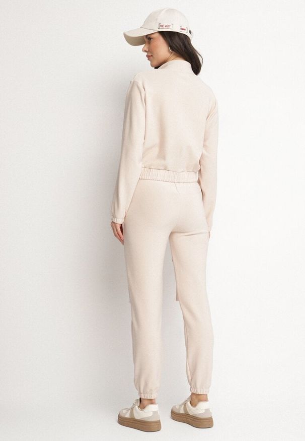 Born2be - Jasnobeżowy Komplet Dresowy Bluza Rozpinana i Spodnie Slim w Stylu Utility Telavienna. Kolor: beżowy. Materiał: dresówka