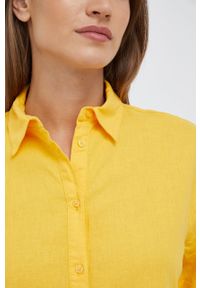 Sisley koszula lniana damska kolor żółty relaxed z kołnierzykiem klasycznym. Typ kołnierza: kołnierzyk klasyczny. Kolor: żółty. Materiał: len. Długość rękawa: krótki rękaw. Długość: krótkie. Styl: klasyczny #2