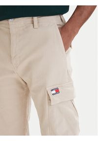 Tommy Jeans Spodnie cargo Otis DM0DM22403 Beżowy Regular Fit. Kolor: beżowy. Materiał: bawełna #2