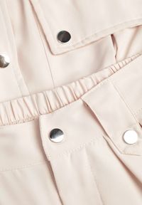 Born2be - Beżowy Komplet 2-częściowy z Bluzką i Spodniami Arene. Kolor: beżowy. Wzór: aplikacja #6