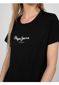 Pepe Jeans T-Shirt "Camila" | PL505292 | Camila | Kobieta | Czarny. Okazja: na co dzień. Kolor: czarny. Materiał: bawełna. Wzór: nadruk. Styl: casual #4