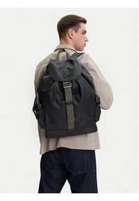 Calvin Klein Jeans Plecak Cargo Flap Backpack 43 LV04G3077G Czarny. Kolor: czarny. Materiał: skóra #6